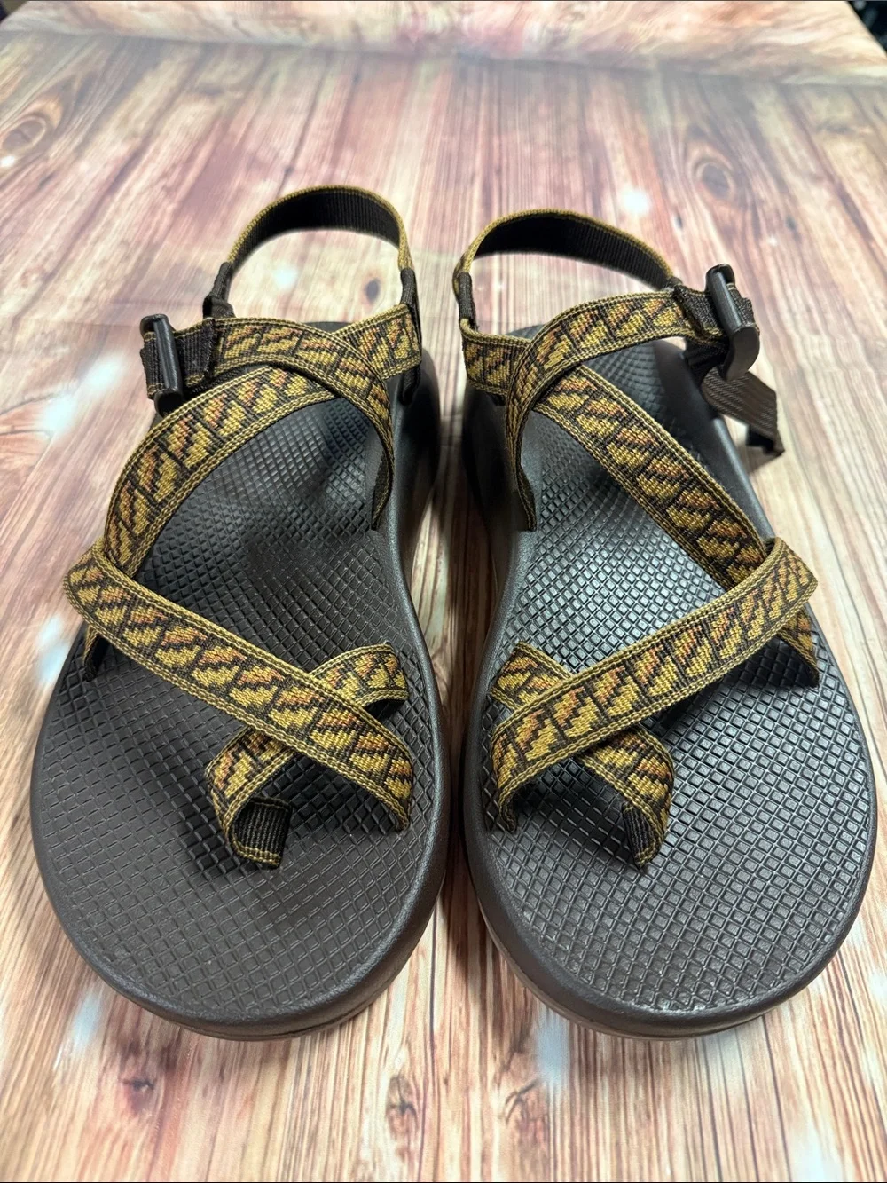 Chaco Men's Brown & Yellow Patterned Strappy Sandals